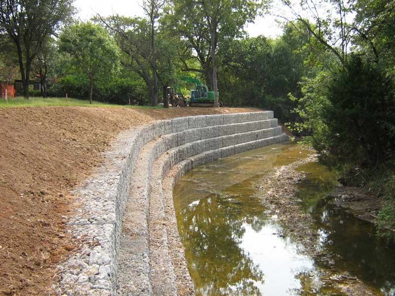 Large gabion erosion control wall